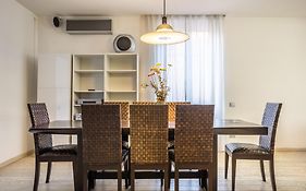 Maximo Luxe -Villa & Apartment